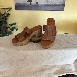 Donald J. Pliner Brown Platform Heels